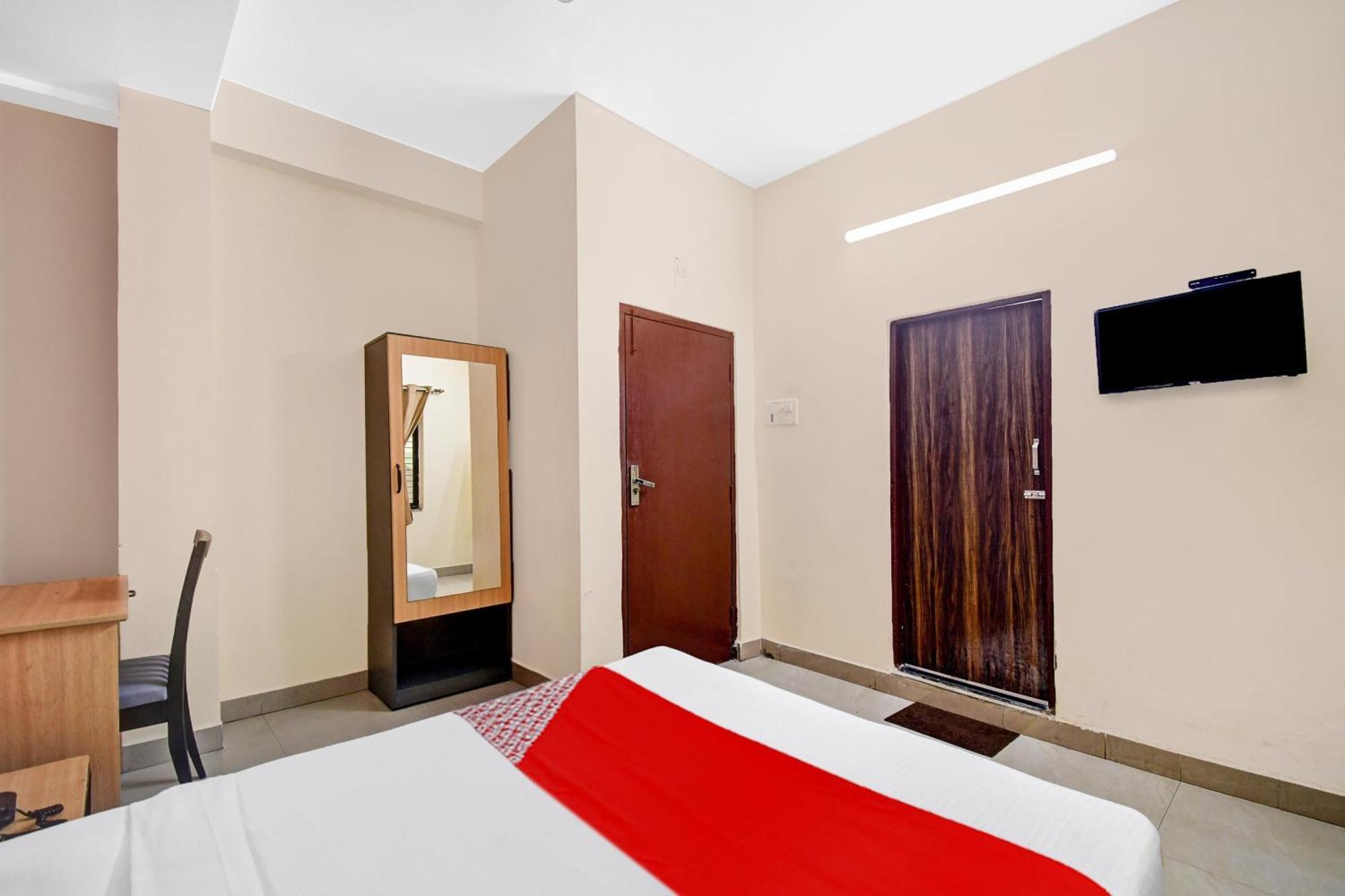 Hotel O Grand Lazeez Hāora Extérieur photo