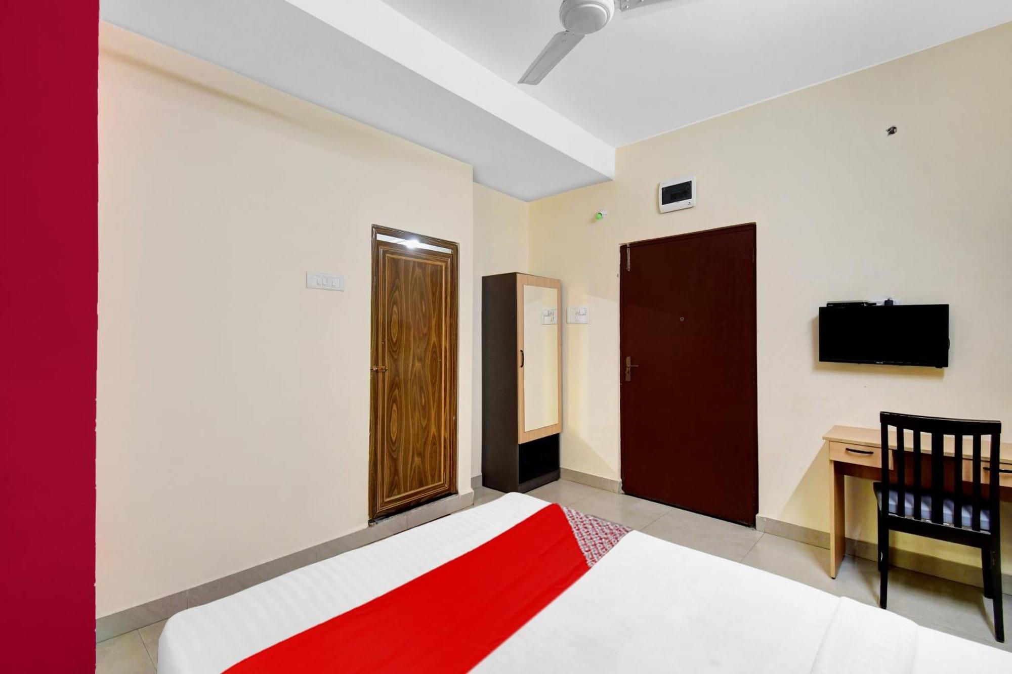 Hotel O Grand Lazeez Hāora Extérieur photo