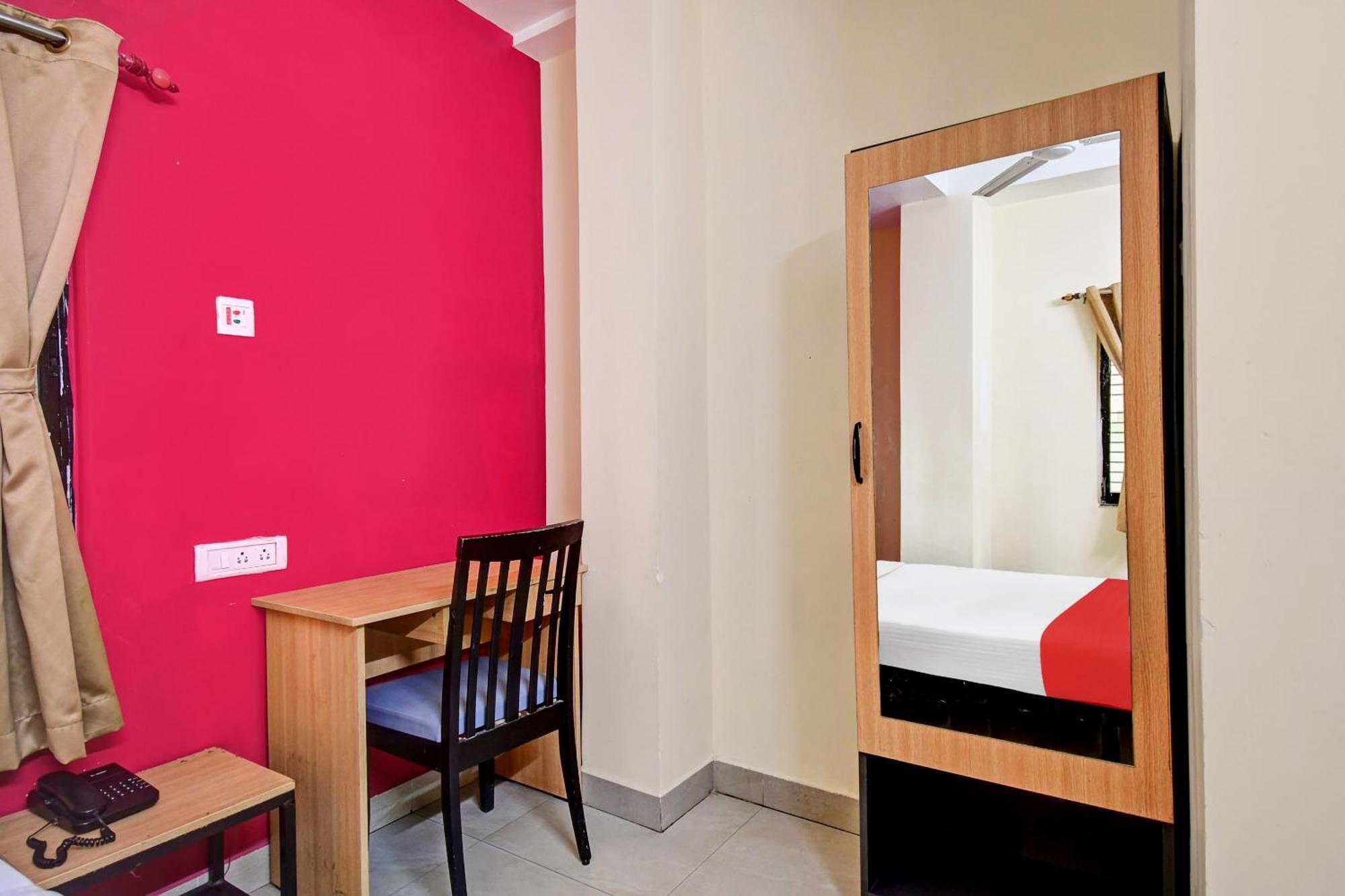 Hotel O Grand Lazeez Hāora Extérieur photo